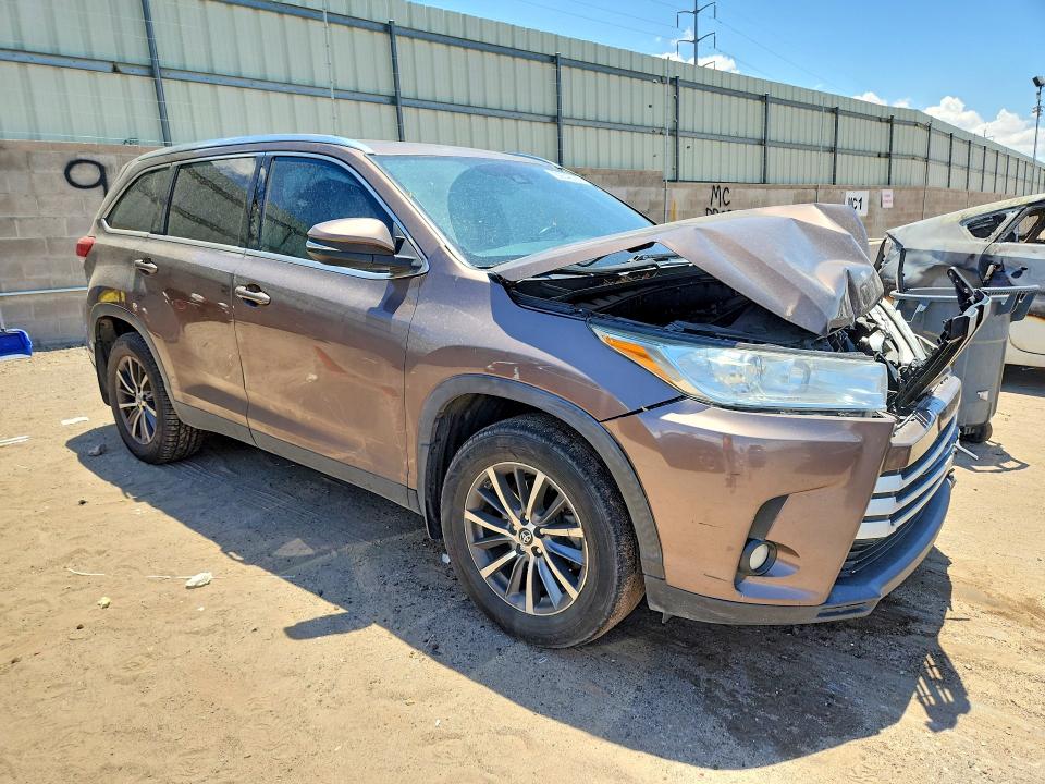 2019 Toyota Highlander VIN 5TDJZRFH5KS717926 COPART salvage auction — FRONT END, Nm - Certificate Of Title, sold $6,300 on 2026-07-23 (photo 4)