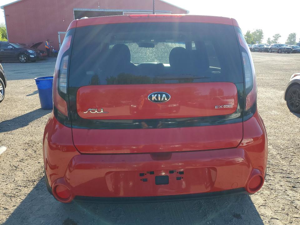 2015 Kia Soul VIN KNDJP3A58F7779885 COPART salvage auction — SIDE, ON - PERMIT NO BRAND - UNFIT, sold $525 on 2026-07-21 (photo 6)