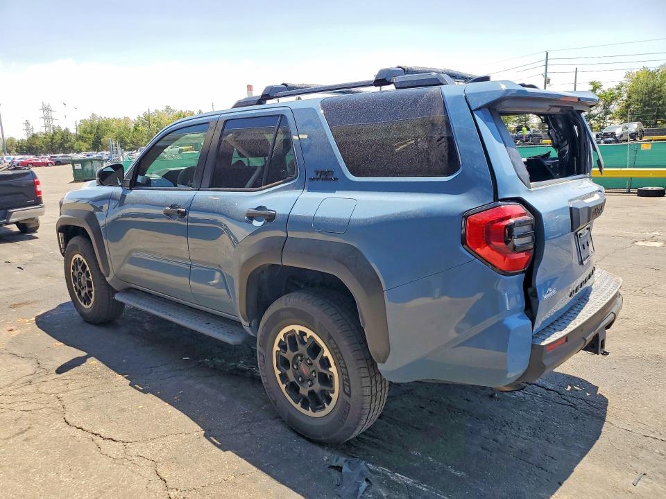 2025 Toyota 4runner VIN JTEVB5BR2S5001581 COPART salvage auction — REAR END, CO - PUBLIC - SALVAGE TITLE (P), sold $5,200 on 2026-07-23 (photo 2)