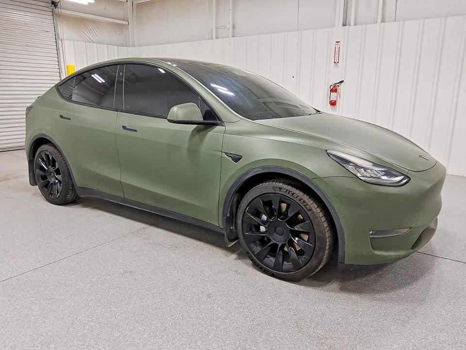 2020 Tesla Model y VIN 5YJYGDEE0LF022550 COPART salvage auction — MINOR DENT/SCRATCHES, Az - Certificate Of Title, sold $20,500 on 2026-07-28 (photo 4)
