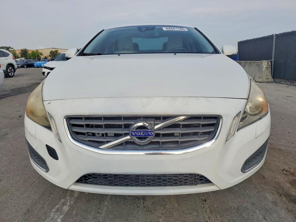 2012 Volvo S60 VIN YV1622FS5C2031188 COPART salvage auction — MECHANICAL, Fl - Cert Of Title Slvg Rebuildable, sold $325 on 2026-08-11 (photo 5)