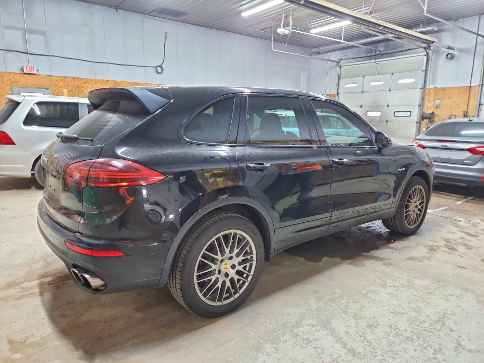 2016 Porsche Cayenne VIN WP1AE2A21GLA62466 COPART salvage auction — WATER/FLOOD, MI - CERT OF TITLE-FLOOD VEHICLE, sold $7,600 on 2026-08-12 (photo 3)