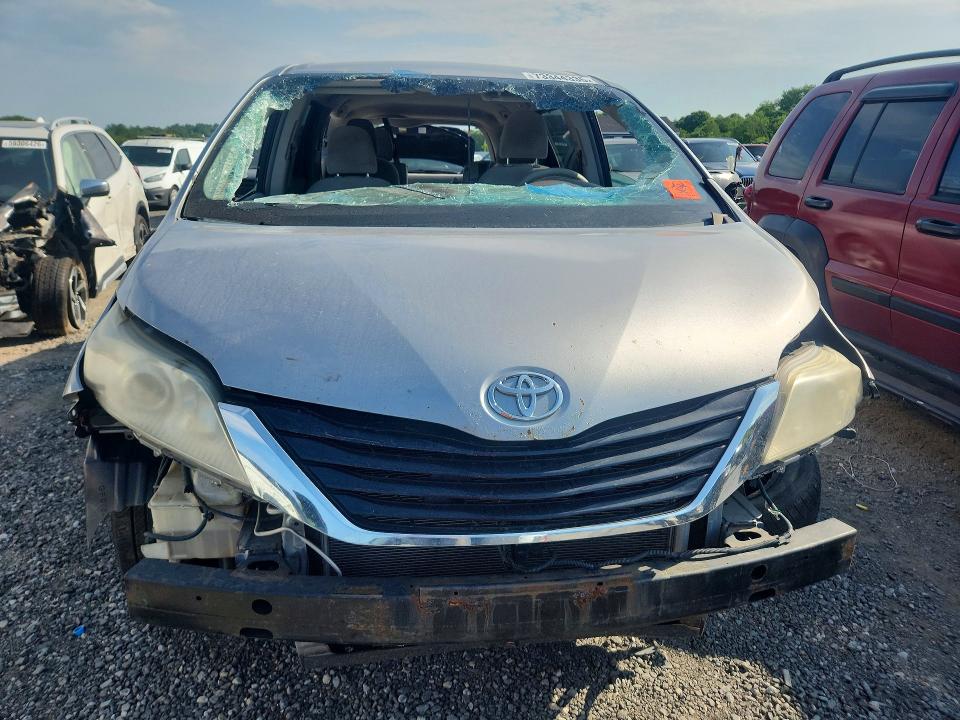 2014 Toyota Sienna VIN 5TDKK3DC4ES406649 COPART salvage auction — ALL OVER, MA - CERT OF TITLE-RECONSTRCTD COLL, sold $125 on 2026-07-22 (photo 5)