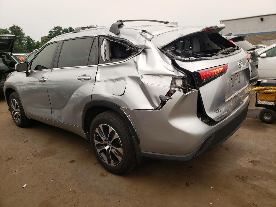 2023 Toyota Highlander VIN 5TDKDRBH6PS527617 COPART salvage auction — ROOF, Nj - Cert Of Title-Salvage, sold $12,100 on 2026-07-31 (photo 2)
