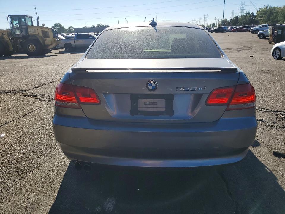 2007 BMW 3er VIN WBAWC33537PC86034 COPART salvage auction — HAIL, CO - SALVAGE TITLE (P), sold $2,350 on 2026-07-28 (photo 6)