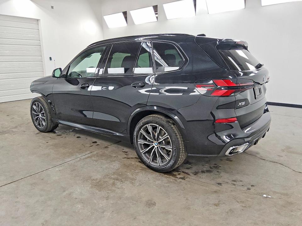 2026 BMW VIN 5UX23EU06T9387241 COPART salvage auction — FRONT END, IL - CERTIFICATE OF TITLE, sold $7,700 on 2026-07-29 (photo 2)