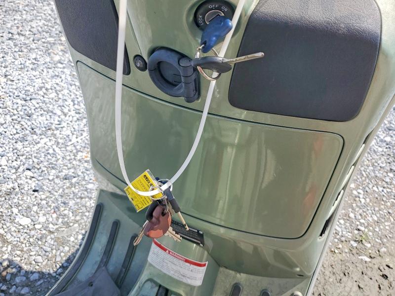 2007 Vespa 250cc VIN ZAPM459L575501185 COPART salvage auction — MINOR DENT/SCRATCHES, Va - Certificate Of Title, sold $475 on 2026-07-31 (photo 8)