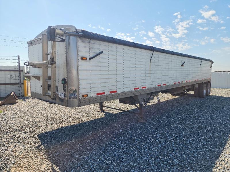 2012 Timpte Grain trailer VIN 1TDH42221CB132274 COPART salvage auction — SIDE, CO - PUBLIC - SALVAGE TITLE (P), sold $12,700 on 2026-08-27 (photo 2)