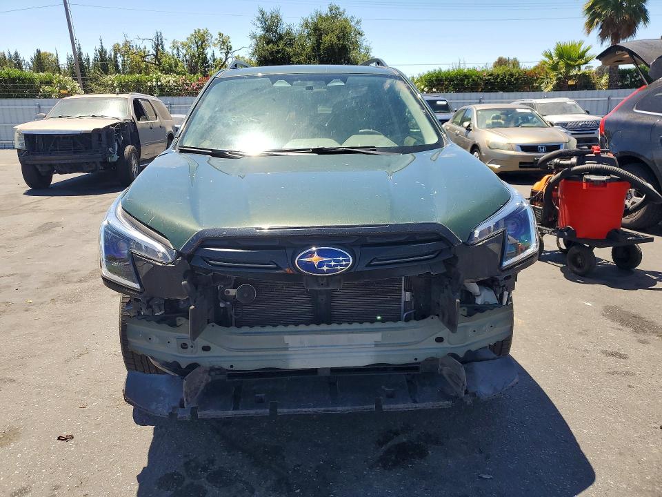 2022 Subaru Forester VIN JF2SKACC9NH403645 COPART salvage auction — FRONT END, Ca - Dis/Dlr/Exp Only Clean Title, sold $550 on 2026-07-30 (photo 5)