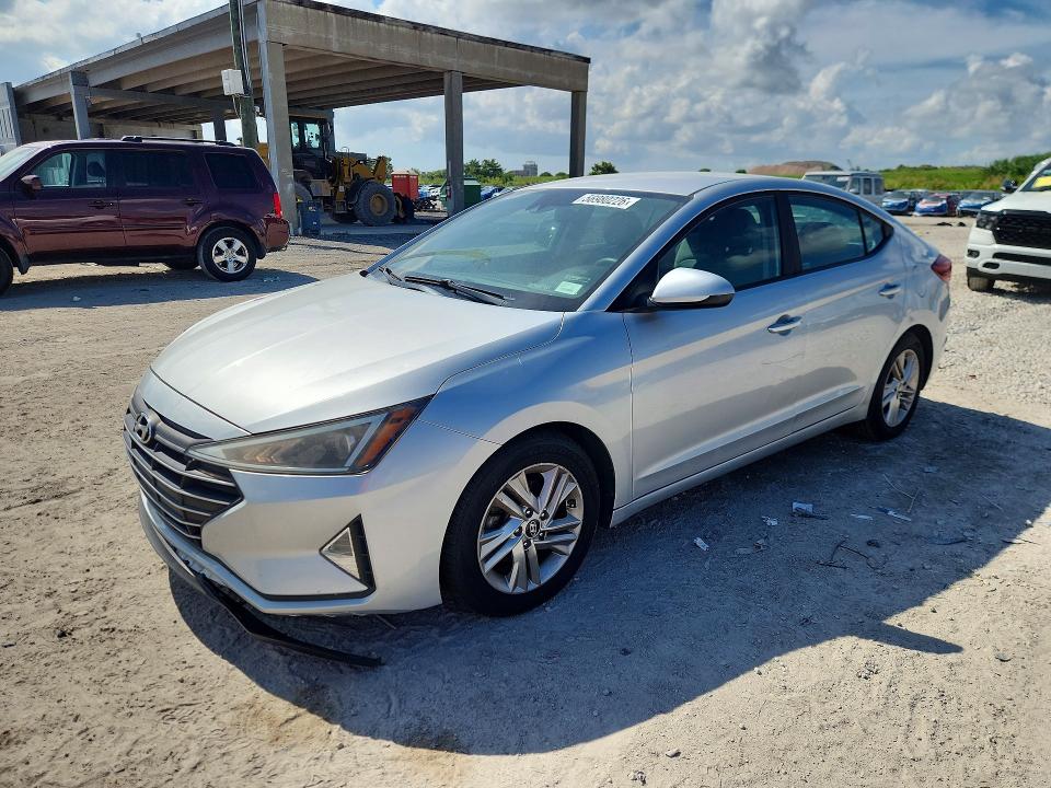 2019 Hyundai Elantra VIN KMHD84LF1KU738978 COPART salvage auction — MINOR DENT/SCRATCHES, Fl - Certificate Of Title, sold $2,550 on 2026-07-07 (photo 1)