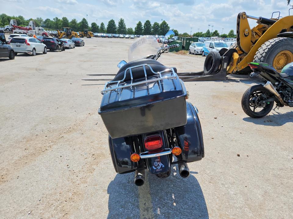 2000 Kawasaki Vn1500 VIN JKBVNAG18YA028040 COPART salvage auction — NORMAL WEAR, MO - CERTIFICATE OF TITLE, sold $275 on 2026-07-29 (photo 4)