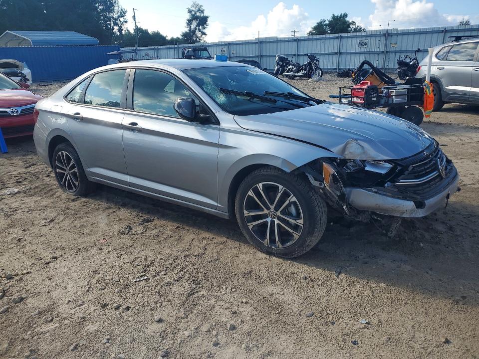 2022 Volkswagen VIN 3VWBM7BU8NM034453 COPART salvage auction — SIDE, Fl - Certificate Of Destruction, sold $1,750 on 2026-07-31 (photo 4)