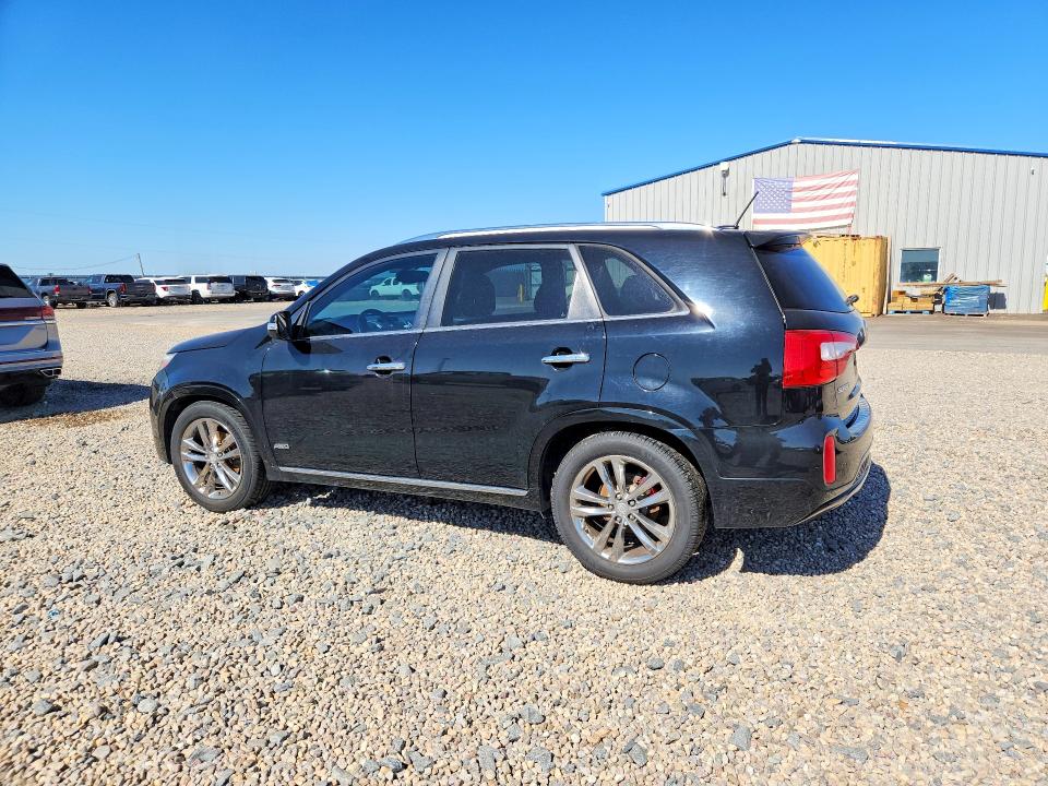 2014 Kia Sorento VIN 5XYKWDA72EG499427 COPART salvage auction — MINOR DENT/SCRATCHES, Tx - Salvage Vehicle Title, sold $475 on 2026-07-28 (photo 2)
