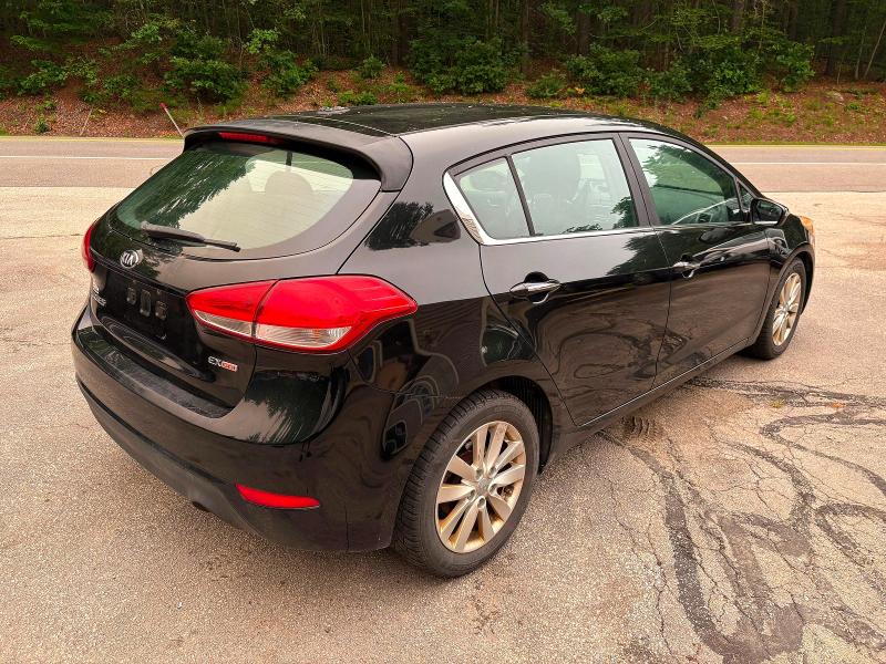 2015 Kia Forte VIN KNAFX5A85F5319331 COPART salvage auction — NORMAL WEAR, Me - Certificate Of Title (P), sold $325 on 2026-07-27 (photo 4)