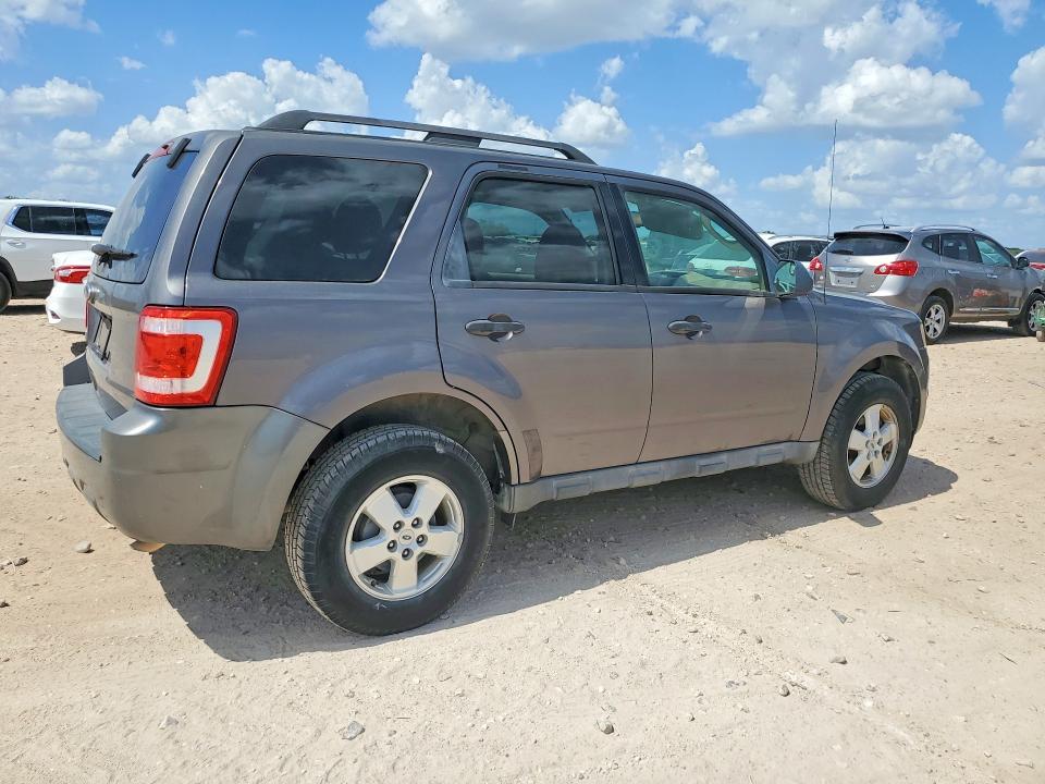 2010 Ford Escape VIN 1FMCU0D72AKA70268 COPART salvage auction — FRONT END, TX - CERTIFICATE OF TITLE, sold $1,950 on 2026-07-09 (photo 3)
