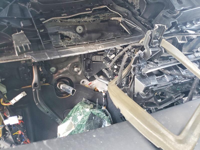 2027 BMW 5 series VIN WBA53FJ04VCY26013 COPART salvage auction — FRONT END, FL - CERTIFICATE OF DESTRUCTION, sold $2,250 on 2026-08-10 (photo 9)