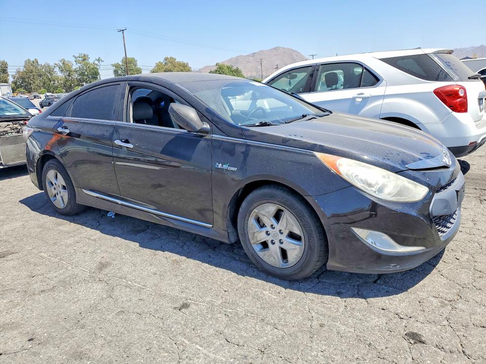 2012 Hyundai Sonata VIN KMHEC4A43CA042047 COPART salvage auction — MINOR DENT/SCRATCHES, Az - Cert Of Title-Restored Salvage, sold $450 on 2026-07-16 (photo 4)