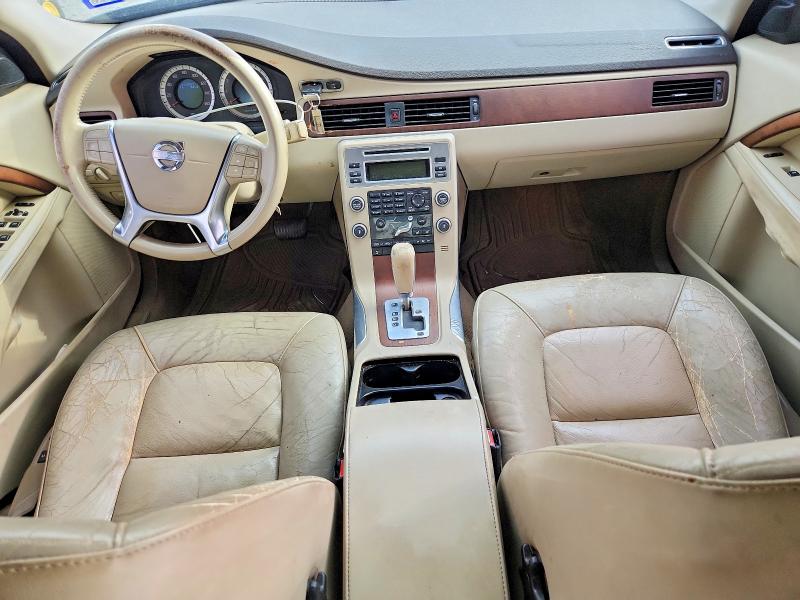 2011 Volvo S80 VIN YV1952AS8B1137361 COPART salvage auction — REAR END, Tx - Salvage Vehicle Title, sold $40 on 2026-07-28 (photo 8)