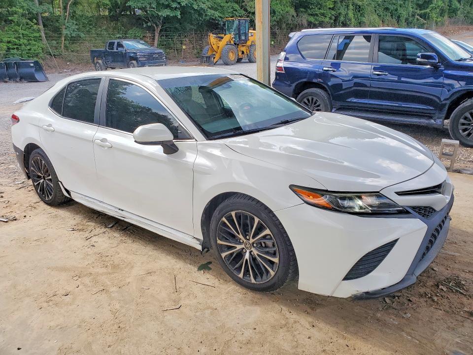 2018 Toyota Camry VIN 4T1B11HK2JU085785 COPART salvage auction — MINOR DENT/SCRATCHES, Al - Certificate Of Title (P), sold $7,200 on 2026-07-28 (photo 4)