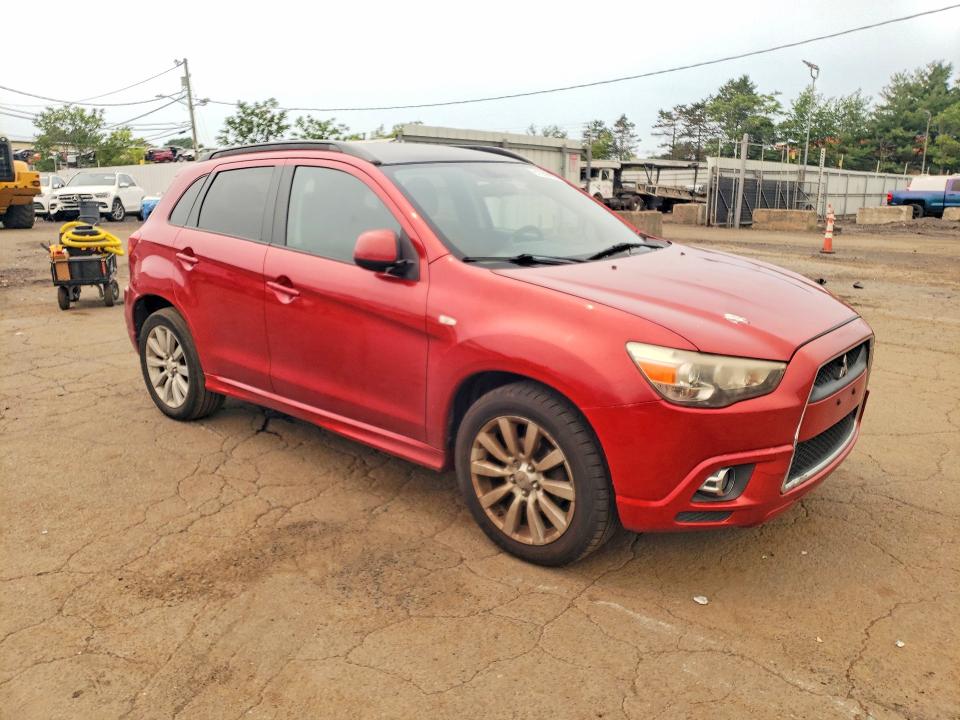 2011 Mitsubishi VIN JA4AR4AU1BZ014727 COPART salvage auction — BURN, CT - CERT OF TITLE-SALVAGE, sold $450 on 2026-07-28 (photo 4)