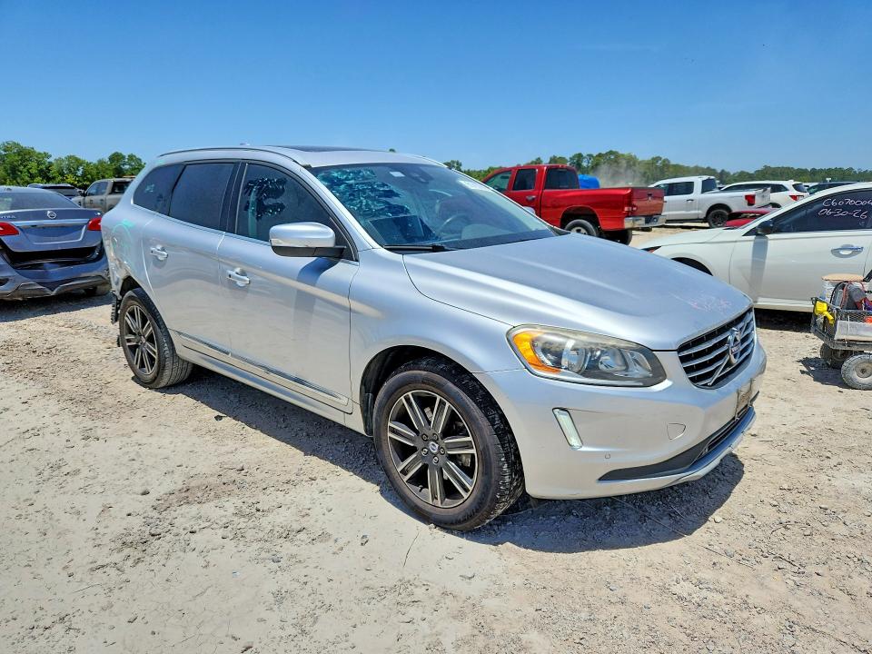 2016 Volvo Xc60 VIN YV440MDK2G2849238 COPART salvage auction — REAR END, Tx - Salvage Vehicle Title, sold $2,200 on 2026-08-07 (photo 4)