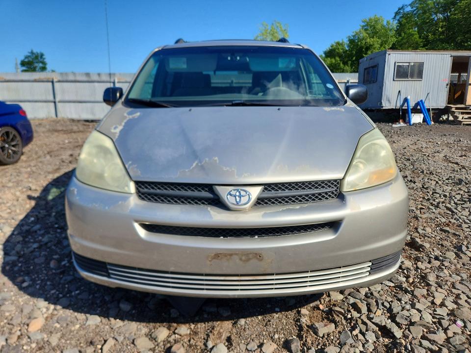 2004 Toyota Sienna VIN 5TDBA23C74S008445 COPART salvage auction — MINOR DENT/SCRATCHES, NY - CERTIFICATE OF TITLE, sold $550 on 2026-07-30 (photo 5)
