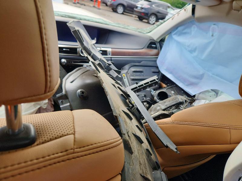 2020 Lexus Gs 350 VIN JTHFZ1CL1LA012778 COPART salvage auction — ALL OVER, Ct - Cert Of Title-Salvage, sold $875 on 2026-07-31 (photo 8)