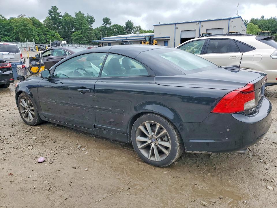 2013 Volvo C70 VIN YV1672MC4DJ140438 COPART salvage auction — MINOR DENT/SCRATCHES, Ma - Certificate Of Title, sold $2,500 on 2026-08-03 (photo 2)