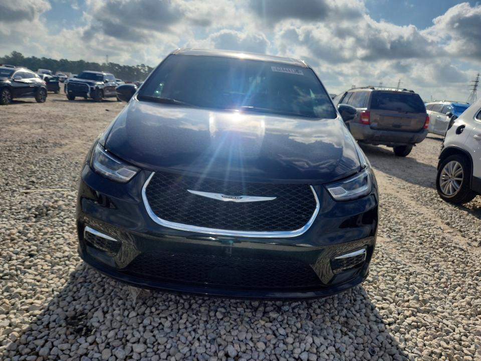 2026 Chrysler Pacifica VIN 2C4RC1BG6TR196583 COPART salvage auction — WATER/FLOOD, Fl - Cert Of Title-Slvg Rebld Flood, sold $11,800 on 2026-07-31 (photo 5)