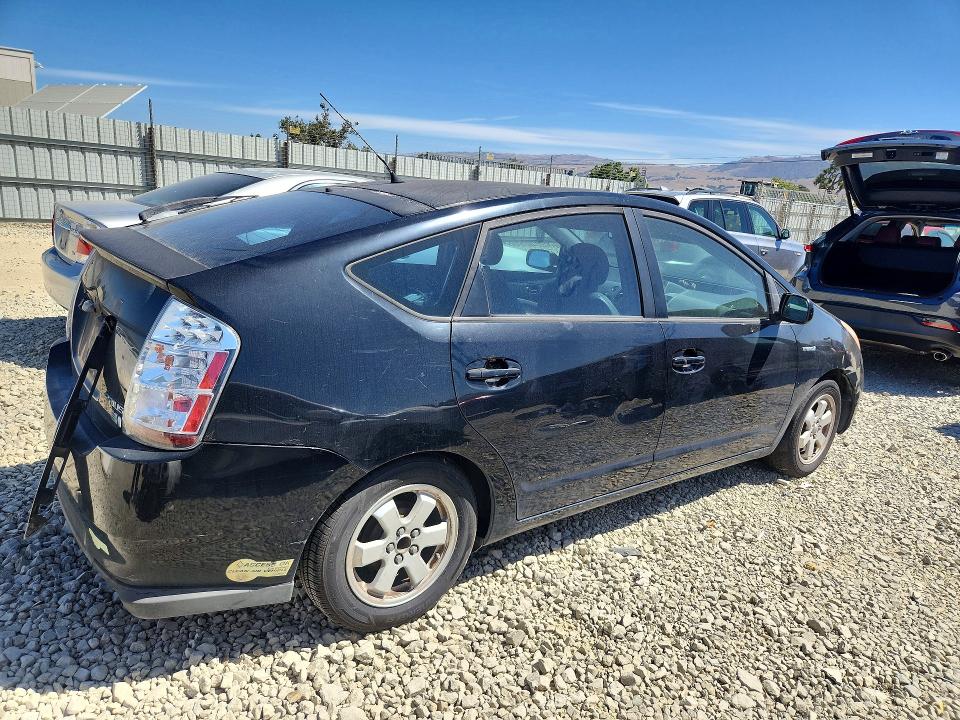 2006 Toyota Prius VIN JTDKB20UX63156216 COPART salvage auction — VANDALISM, CA - SALVAGE CERTIFICATE, sold $60 on 2026-07-30 (photo 3)