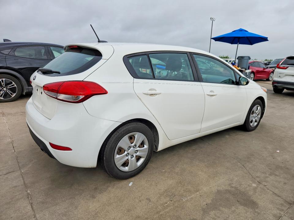 2017 Kia Forte VIN KNAFK5A87H5718209 COPART salvage auction — REAR END, TX - CERT OF TITLE-REBUILT SALVAGE (P), sold $950 on 2026-07-30 (photo 3)