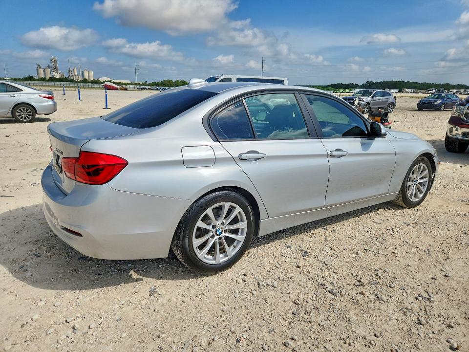 2018 BMW 3er VIN WBA8A9C5XJAH14547 COPART salvage auction — FRONT END, Salvage Title, sold $3,200 on 2026-08-20 (photo 3)