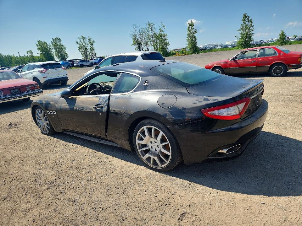2010 Maserati Granturismo VIN ZAM45KLAXA0053272 COPART salvage auction — WATER/FLOOD, Qc - Irrecuperable, sold $1,700 on 2026-07-28 (photo 2)
