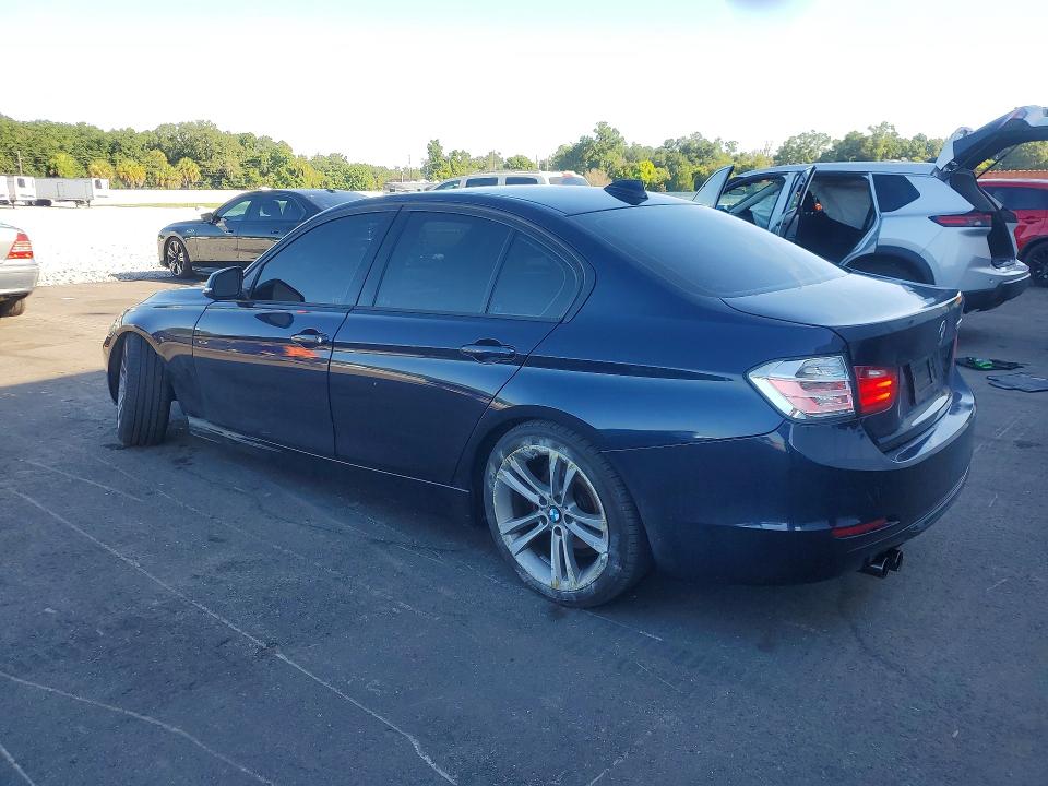 2015 BMW 3er VIN WBA3A5G50FNS91679 COPART salvage auction — SIDE, Fl - Cert Of Title Slvg Rebuildable, sold $1,350 on 2026-08-19 (photo 2)