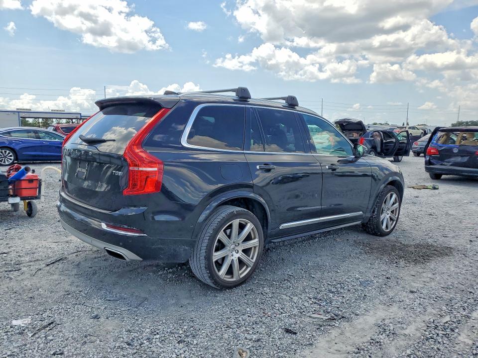 2017 Volvo Xc90 VIN YV4BC0PL4H1114263 COPART salvage auction — MINOR DENT/SCRATCHES, FL - CERTIFICATE OF TITLE, sold $1,600 on 2026-08-11 (photo 3)