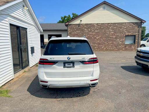 2025 BMW X7 VIN 5UX23EM0XS9X97121 COPART salvage auction — MINOR DENT/SCRATCHES, Salvage Title, sold $33,750 on 2026-07-27 (photo 5)