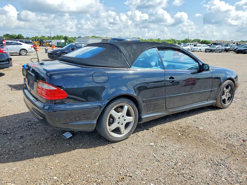 2003 Mercedes-benz Clk-class VIN WDBLK70G03T143688 COPART salvage auction — MINOR DENT/SCRATCHES, TX - CERTIFICATE OF TITLE, sold $400 on 2026-07-13 (photo 3)