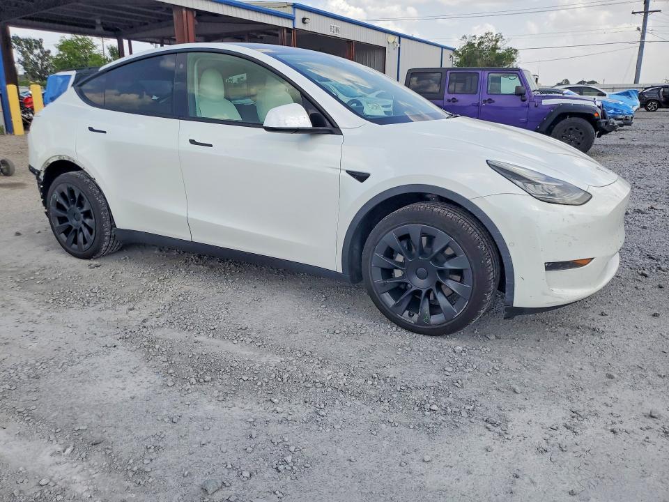 2021 Tesla Model y VIN 5YJYGDEE9MF102513 COPART salvage auction — REAR END, Fl - Certificate Of Destruction, sold $3,250 on 2026-07-21 (photo 4)