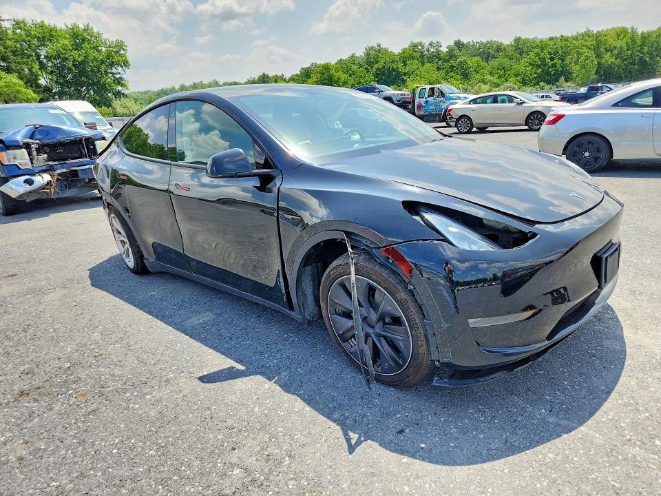 2022 Tesla Model y VIN 7SAYGDEE5NA022272 COPART salvage auction — REAR END, IN - CERTIFICATE OF TITLE, sold $13,100 on 2026-07-21 (photo 4)