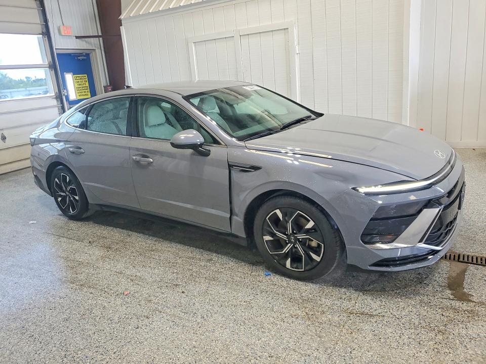 2025 Hyundai Sonata VIN KMHL64JA2SA461820 COPART salvage auction — SIDE, TX - CERTIFICATE OF TITLE, sold $12,100 on 2026-07-15 (photo 4)