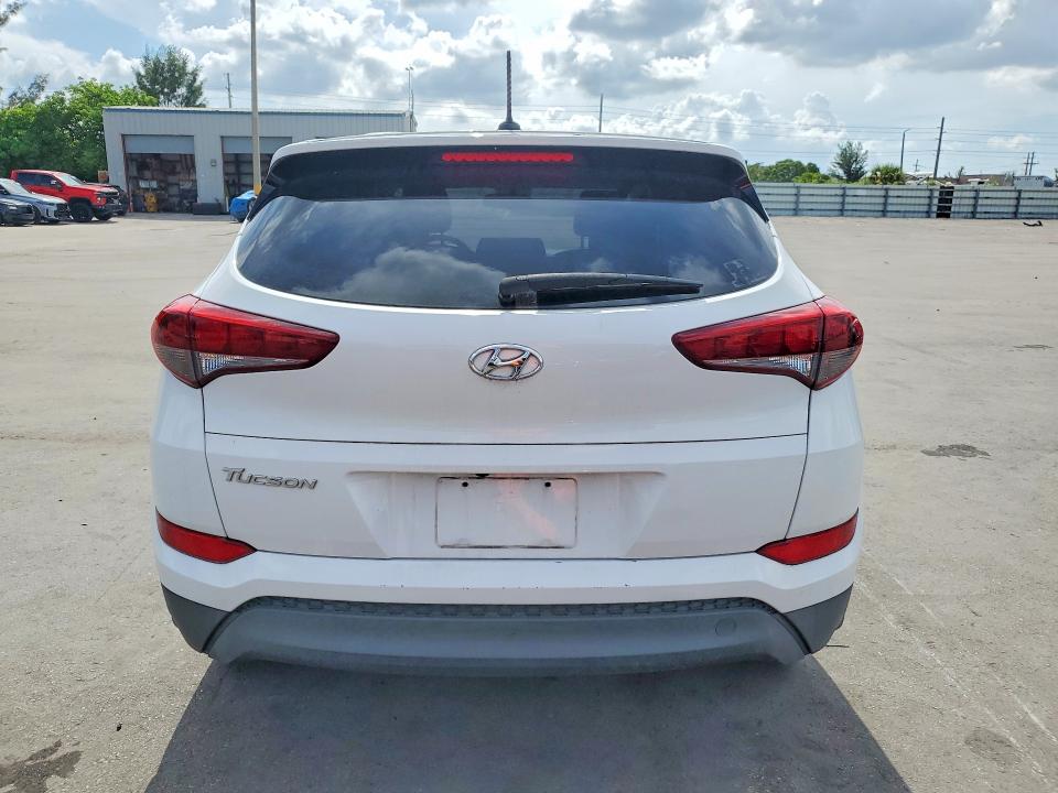 2017 Hyundai Tucson VIN KM8J23A48HU564559 COPART salvage auction — MECHANICAL, Fl - Certificate Of Title, sold $3,250 on 2026-07-13 (photo 6)