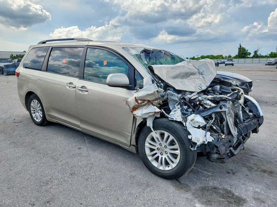 2015 Toyota VIN 5TDYK3DC9FS662099 COPART salvage auction — FRONT END, In - Certificate Of Title, sold $3,200 on 2026-07-30 (photo 4)