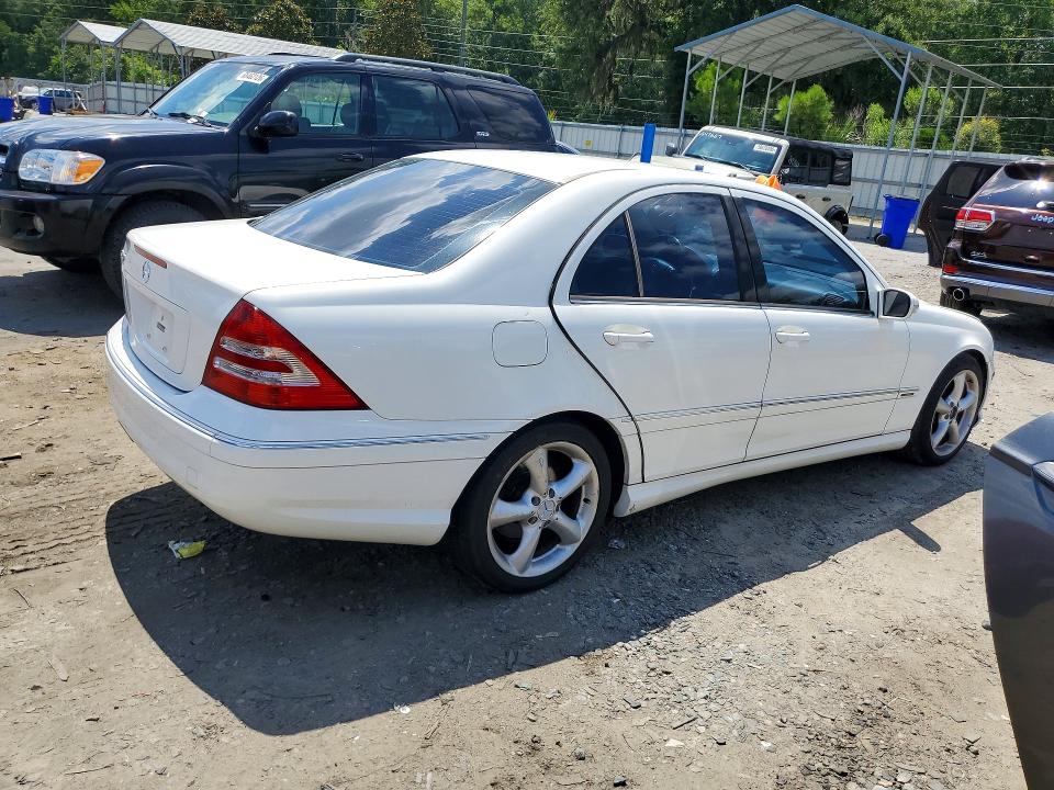 2006 Mercedes-benz C-klasse VIN WDBRF52H06A856311 COPART salvage auction — MINOR DENT/SCRATCHES, Ga - Certificate Of Title, sold $225 on 2026-07-20 (photo 3)