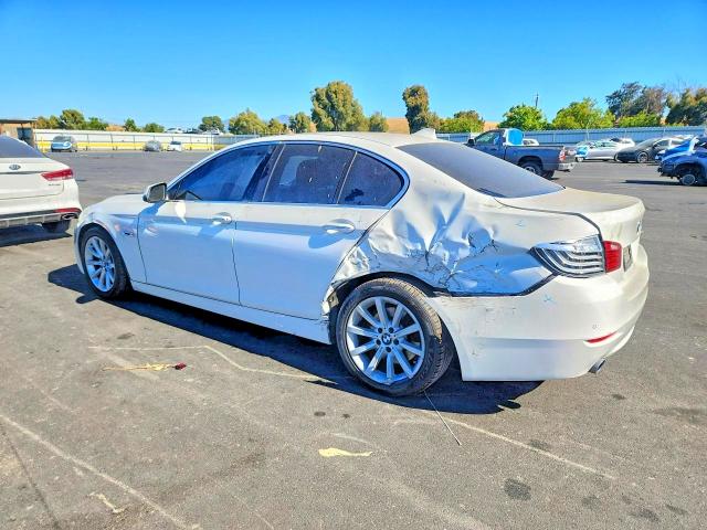 2015 BMW 5 series VIN WBA5B1C5XFD919614 COPART salvage auction — REAR END, CA - SALVAGE CERTIFICATE, sold $975 on 2026-08-10 (photo 2)