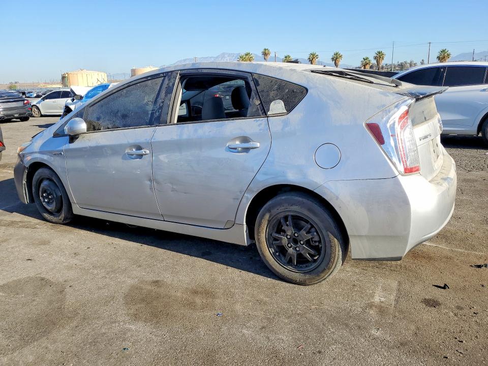 2014 Toyota Prius VIN JTDKN3DU2E0389952 COPART salvage auction — MINOR DENT/SCRATCHES, CA - SALVAGE CERTIFICATE, sold $550 on 2026-07-16 (photo 2)