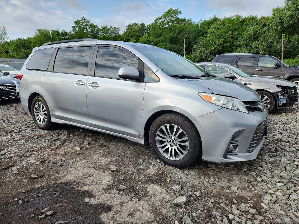 2018 Toyota Sienna VIN 5TDYZ3DCXJS927018 COPART salvage auction — MINOR DENT/SCRATCHES, Ny - Certificate Of Title (P), sold $3,150 on 2026-07-28 (photo 4)