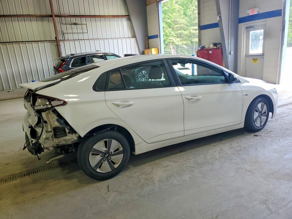 2019 Hyundai Ioniq VIN KMHC65LCXKU110687 COPART salvage auction — REAR END, Va - Certificate Of Title, sold $925 on 2026-07-31 (photo 3)
