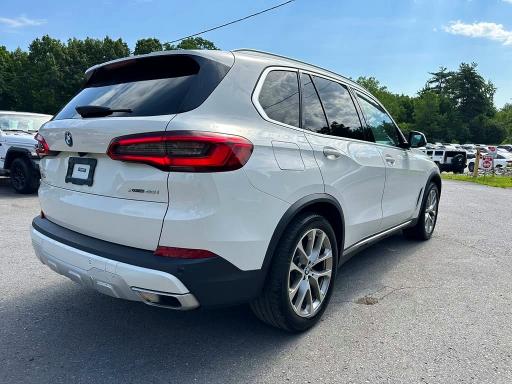 2020 BMW X5 VIN 5UXCR6C00L9B84696 COPART salvage auction — MINOR DENT/SCRATCHES, MA - CERTIFICATE OF TITLE, sold $2,750 on 2026-07-29 (photo 3)