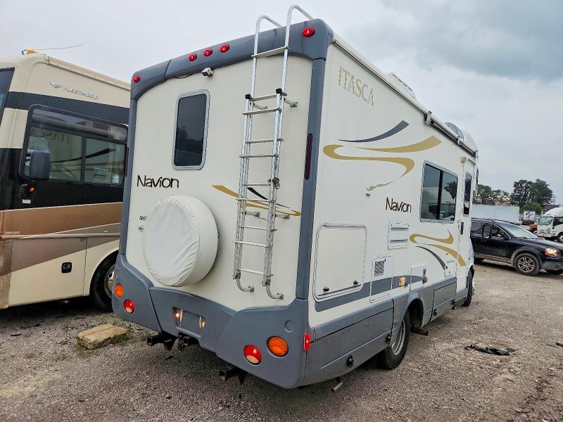 2006 Camper VIN WD0PD544465943007 COPART salvage auction — NORMAL WEAR, WA - CT CLEAN TITLE PUBLIC ELIG., sold $7,100 on 2026-07-28 (photo 4)