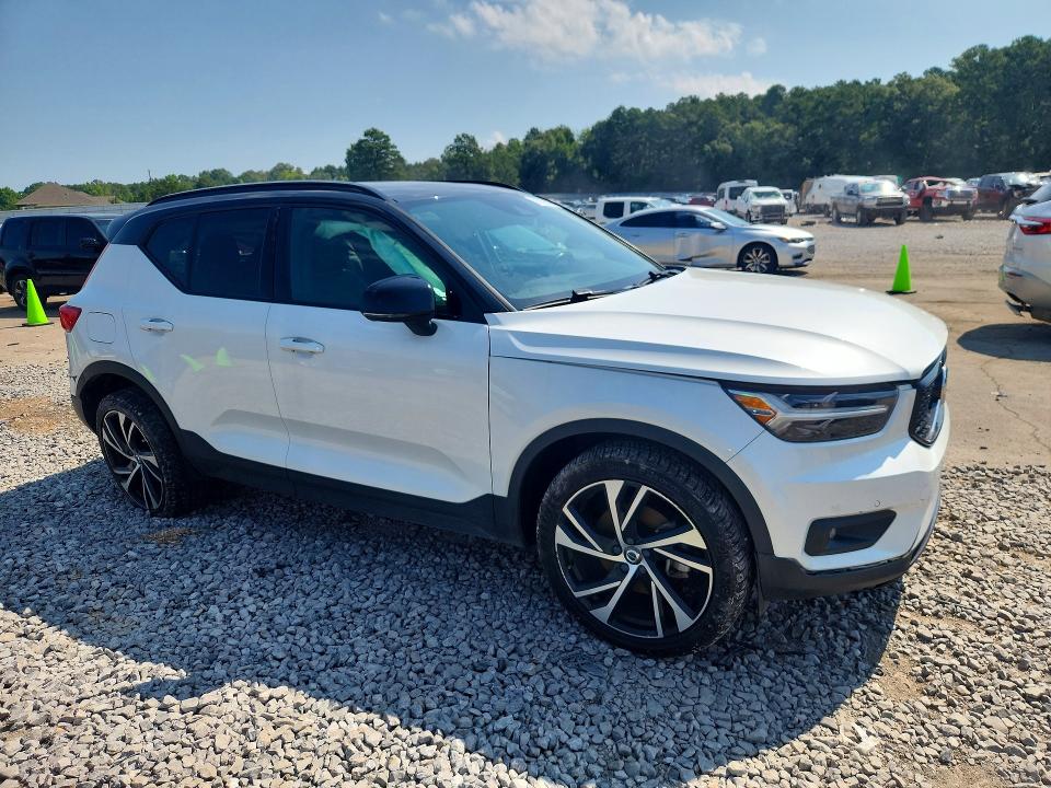 2020 Volvo Xc40 VIN YV4162UM6L2245970 COPART salvage auction — FRONT END, La - Certificate Of Title (P), sold $7,600 on 2026-07-24 (photo 4)